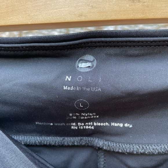 Black Liquid Legging - Picture 10 of 10